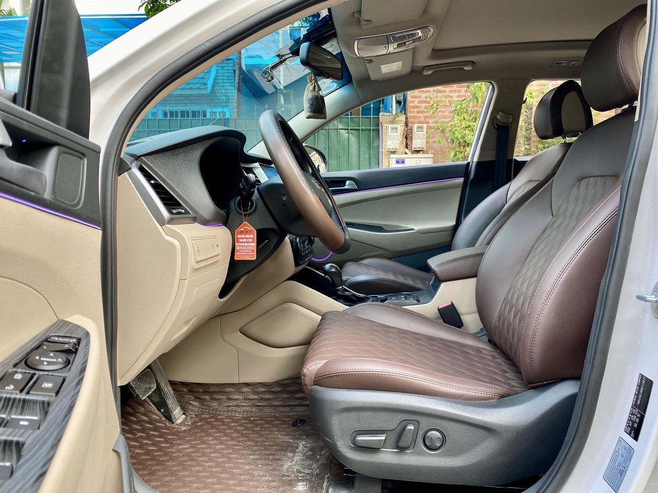 Hyundai Tucson 2.0ATH 2015 màu trắng (đã bán)