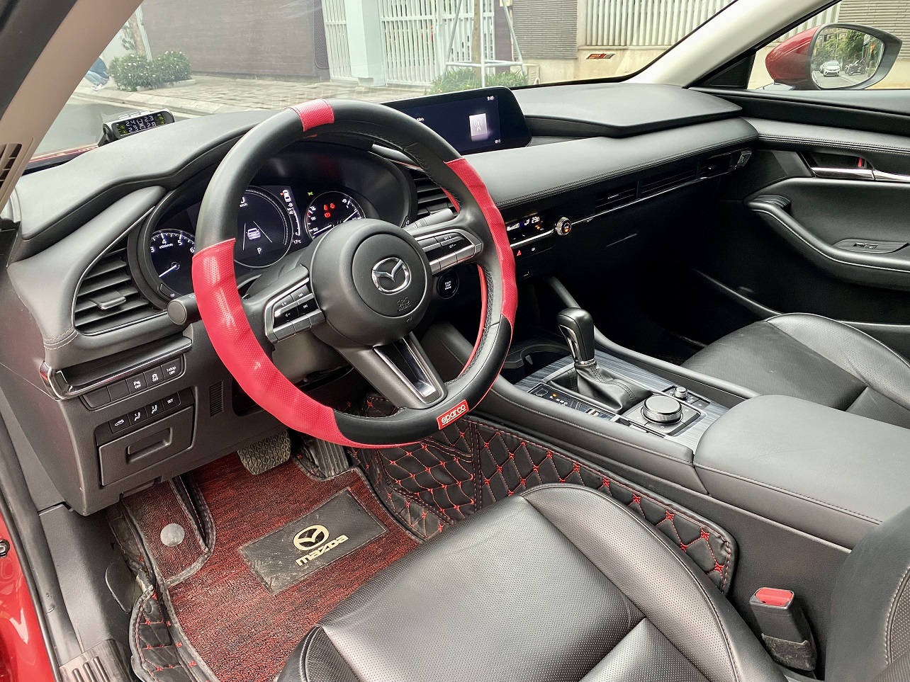 Mazda 3 1.5AT Luxury 2022 màu đỏ (đã bán)
