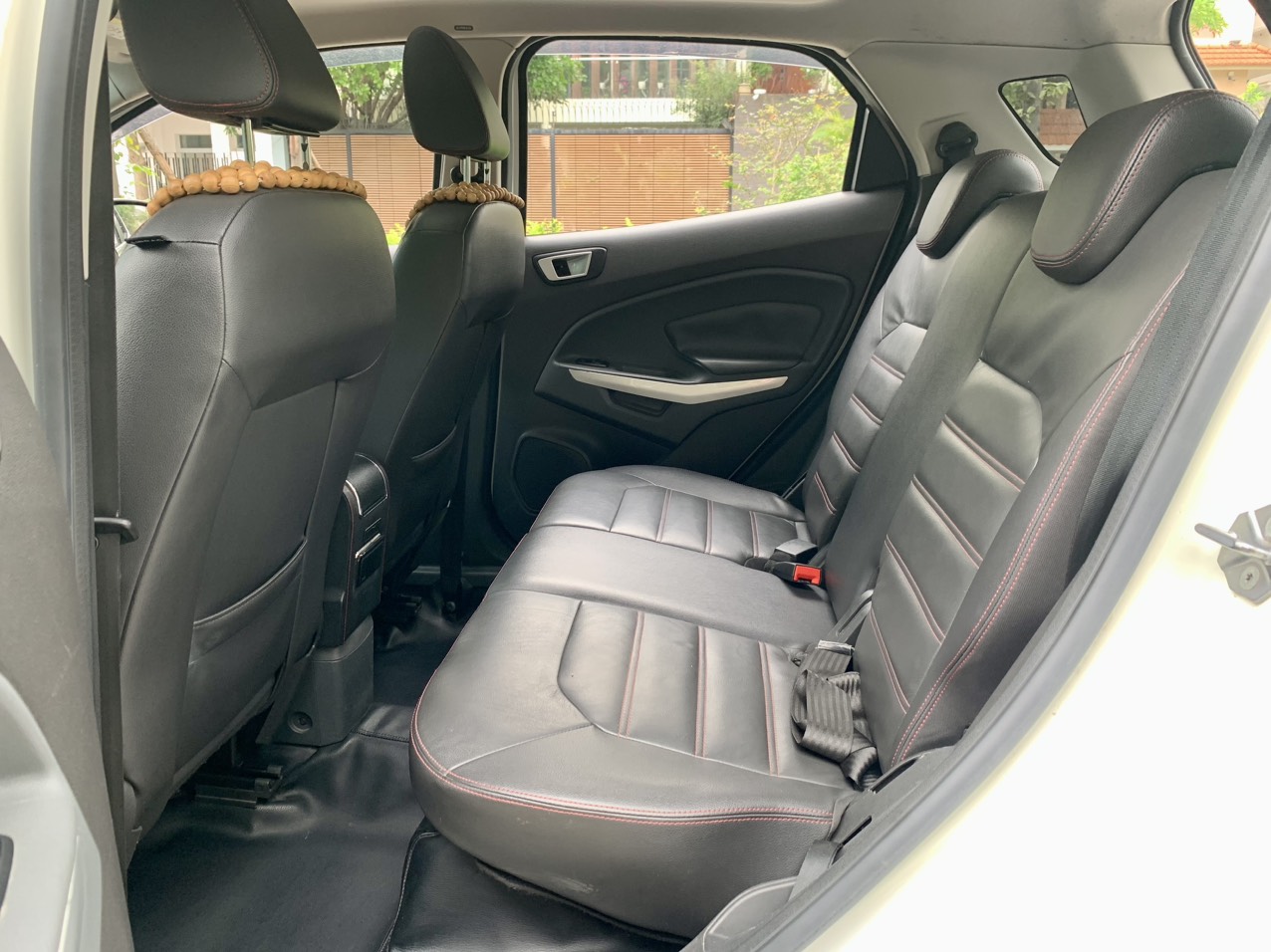 Ford Ecosport 1.5 Titanium 2016 màu trắng (đã bán)
