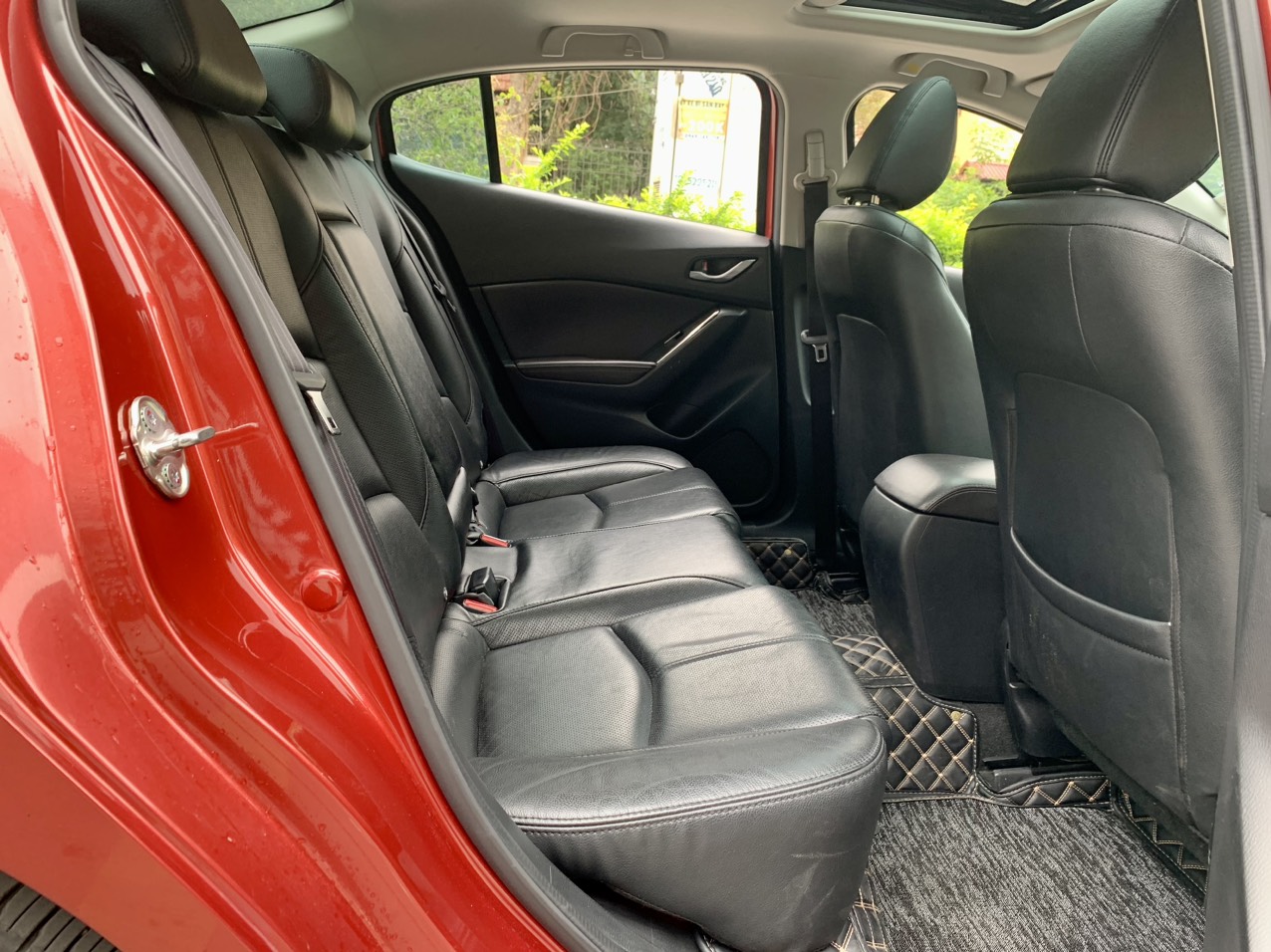 Mazda 3 1.5AT FL 2017 màu đỏ (đã bán)