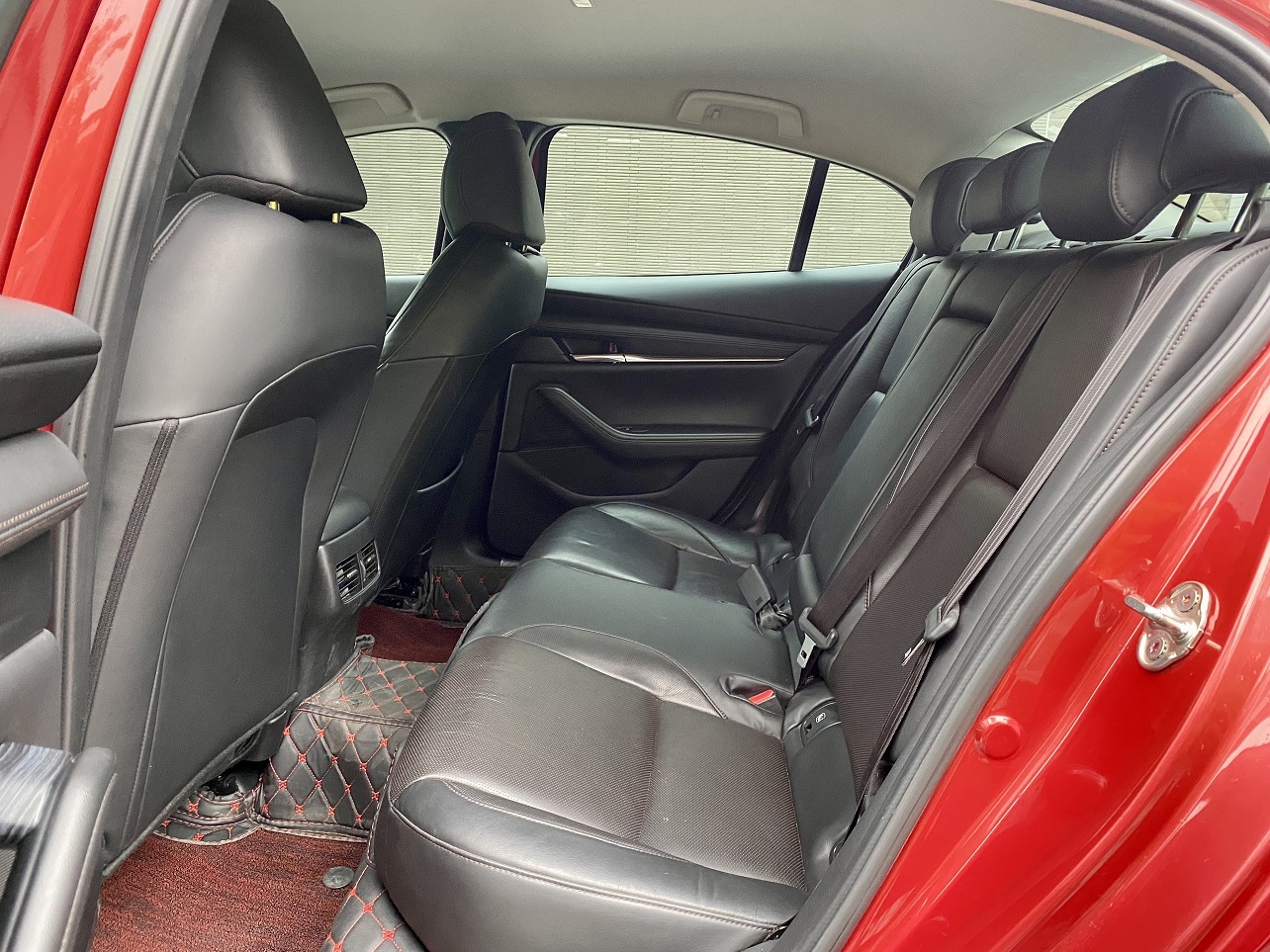 Mazda 3 1.5AT Luxury 2022 màu đỏ (đã bán)