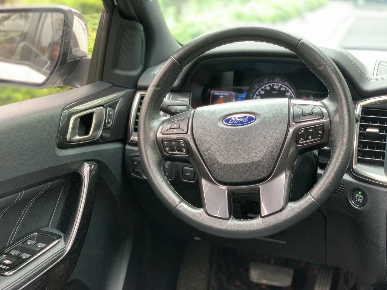 Ford Everest Titanium 4x4 2 cầu 2019 (đã bán)
