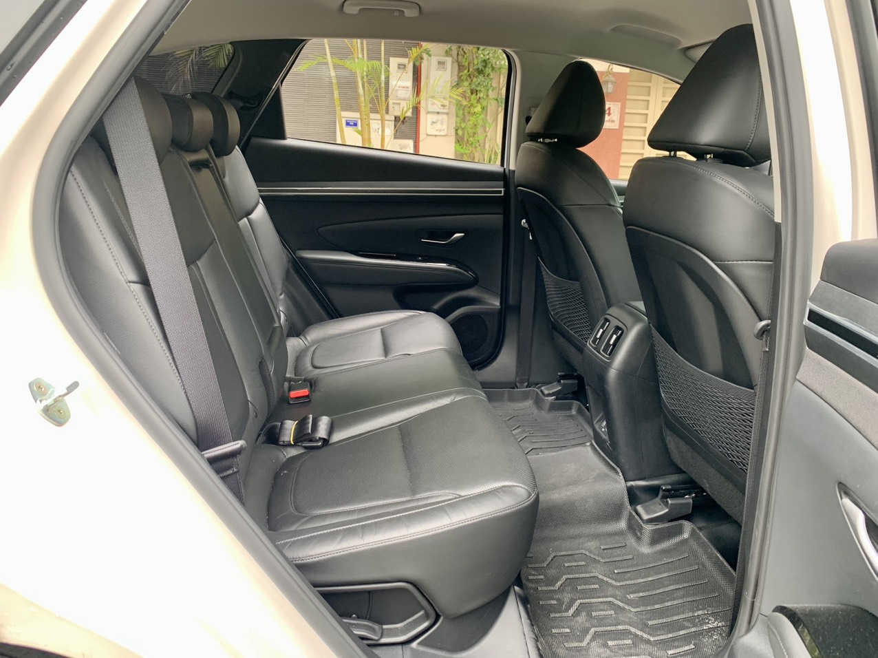 Hyundai Tucson 2.0D 2022 màu trắng (Đã bán)