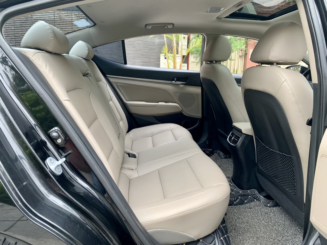 Hyundai Elantra 2.0 GLS AT 2019 màu đen (đã bán)