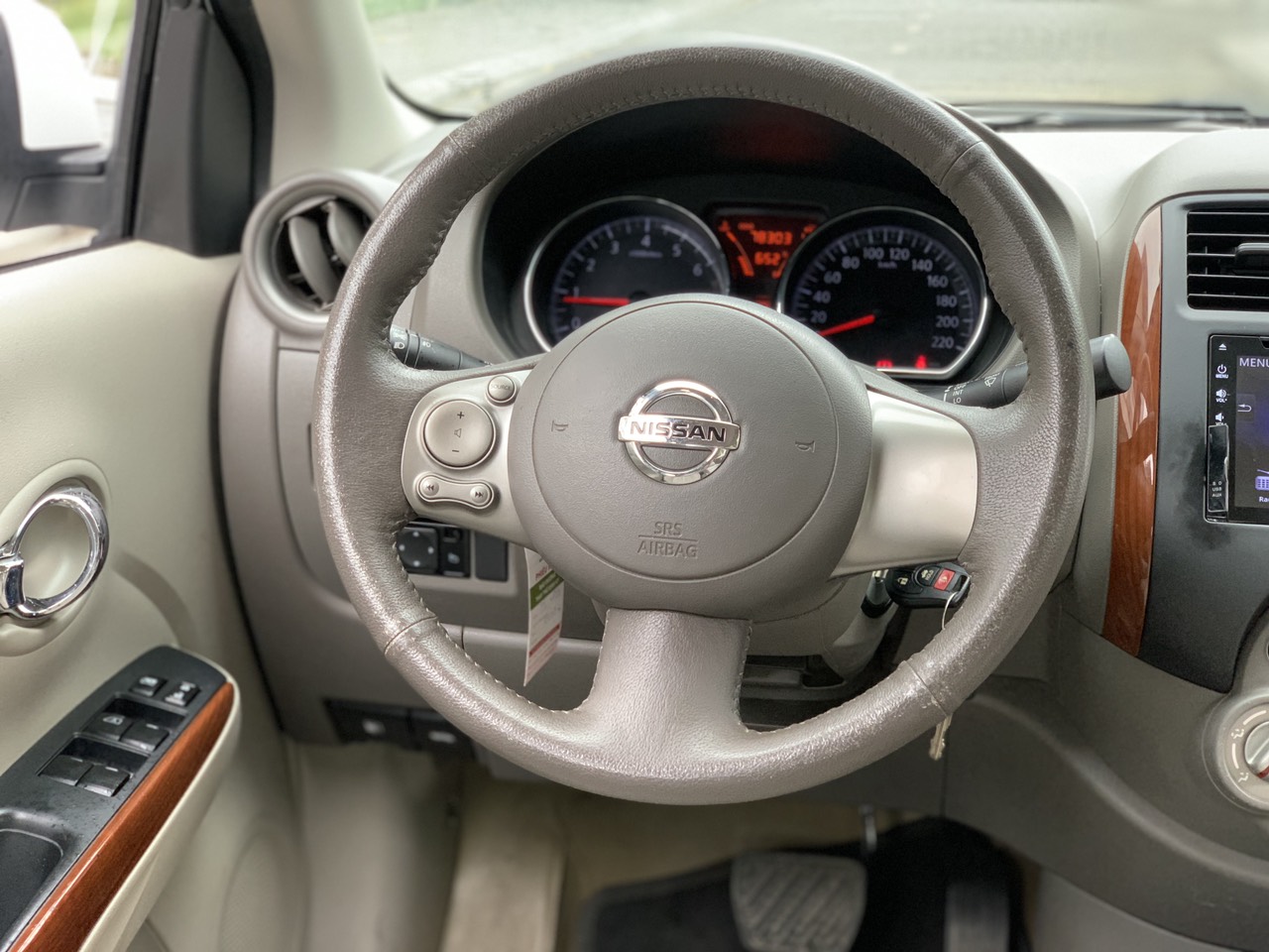 Nissan Sunny 1.5L XV 2017 màu trắng (Đã bán)