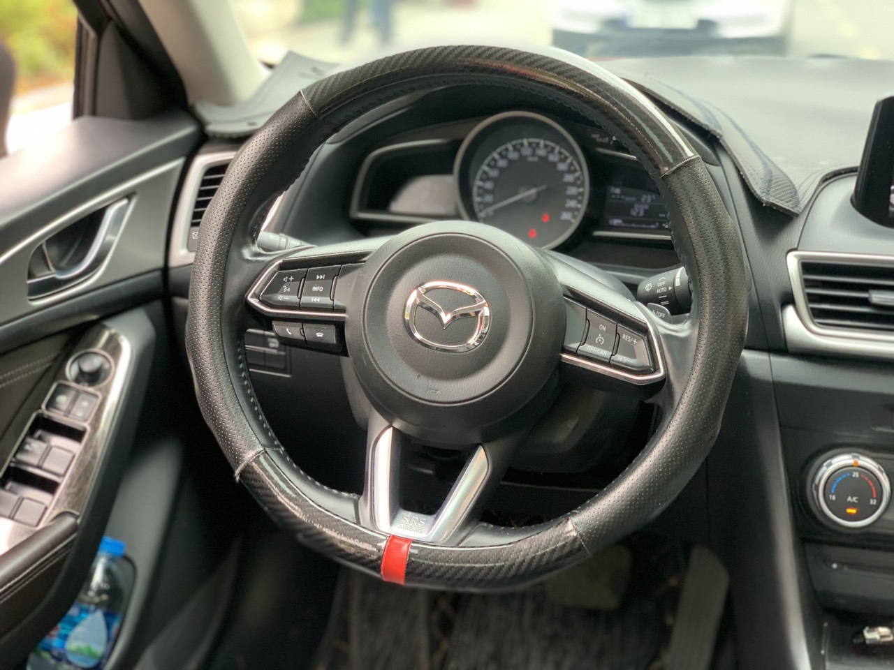 Mazda 3 1.5AT FL 2017 màu đỏ (đã bán)