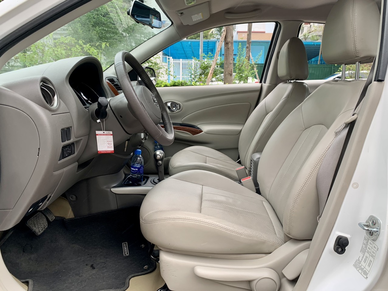 Nissan Sunny 1.5L XV 2017 màu trắng (Đã bán)