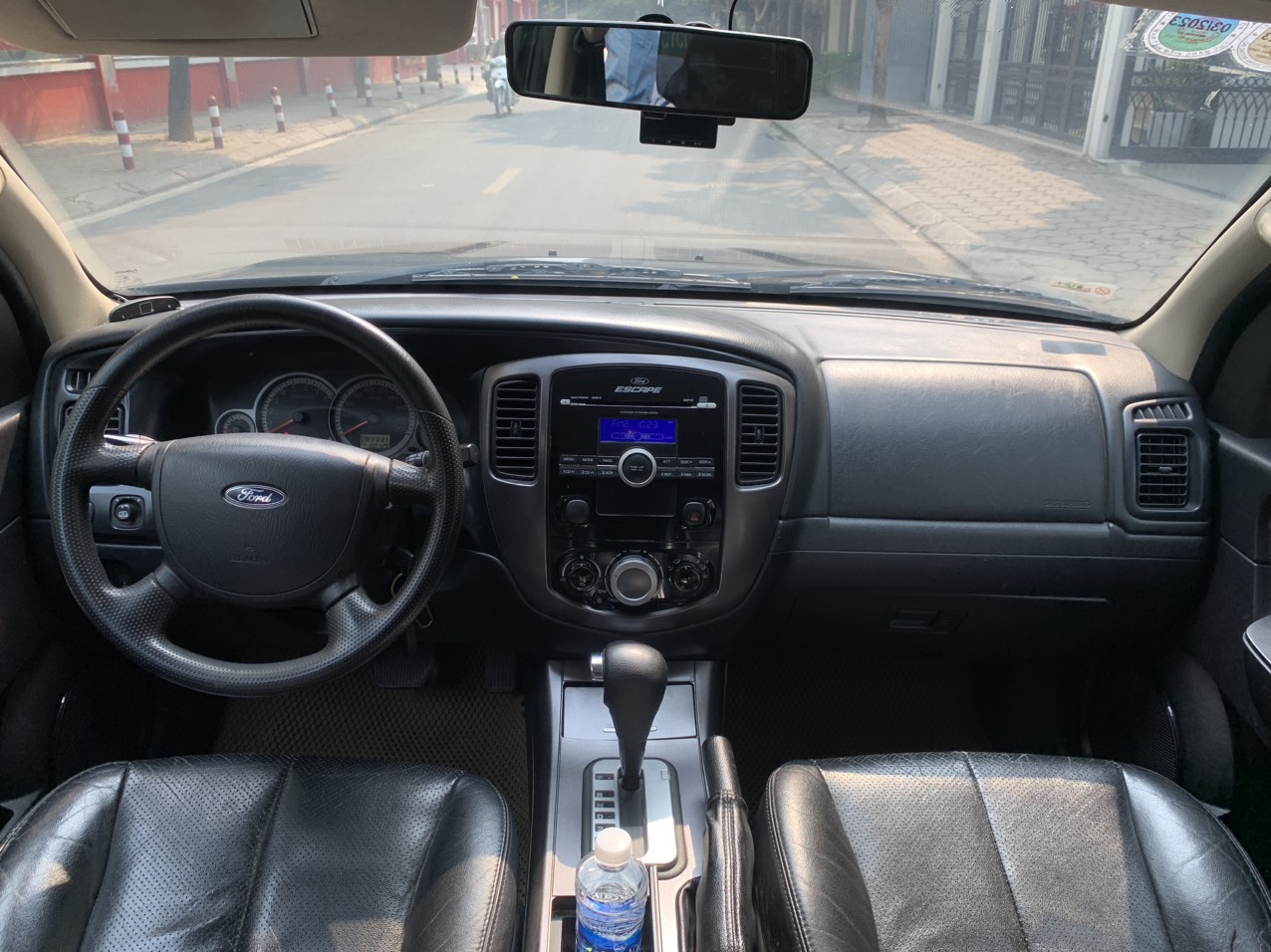 Ford Escape XLS 2.3L 4x2 2009 màu đen (Đã bán)