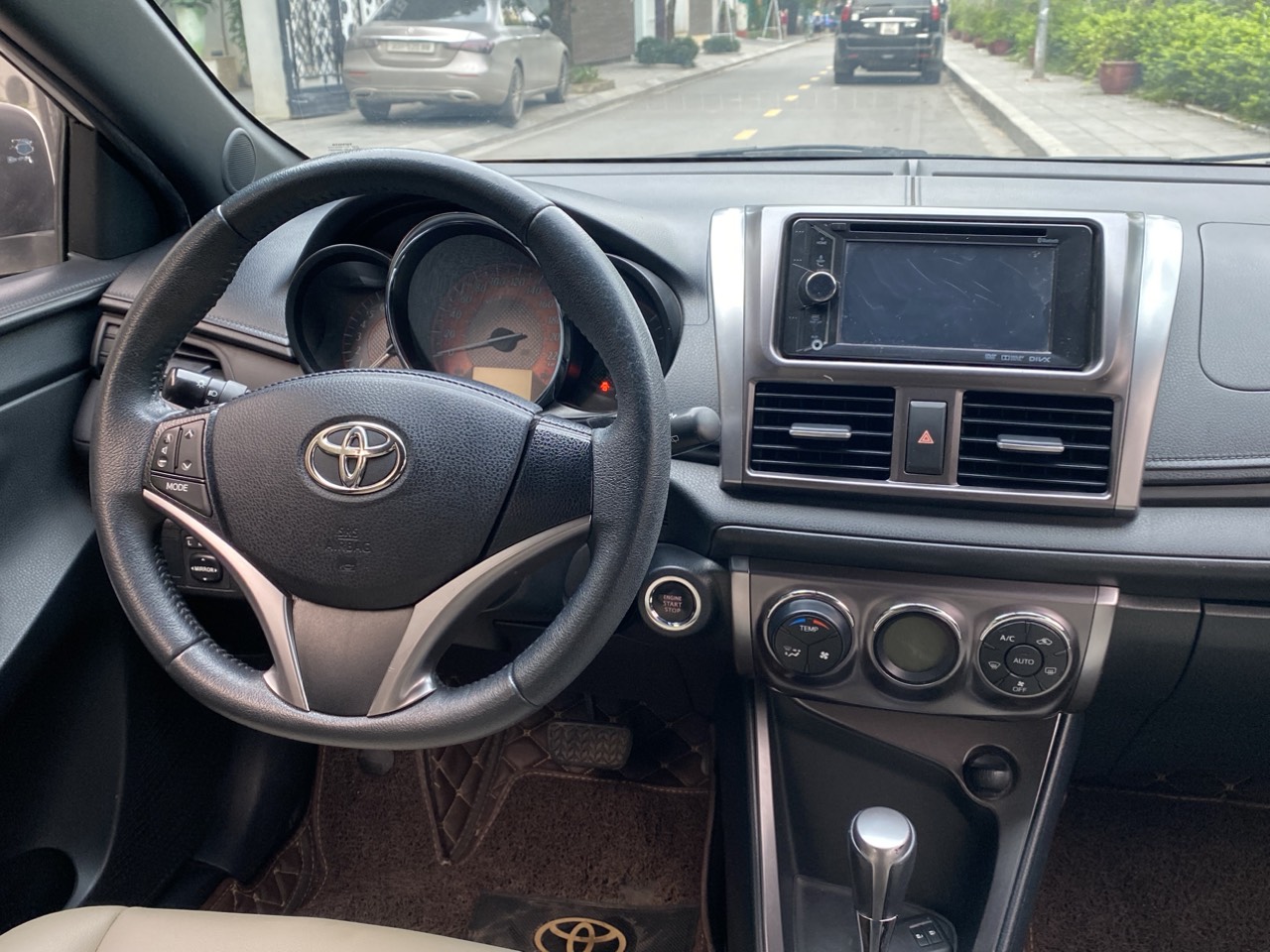 Toyota Yaris 1.3G 2016 màu trắng (đã bán)