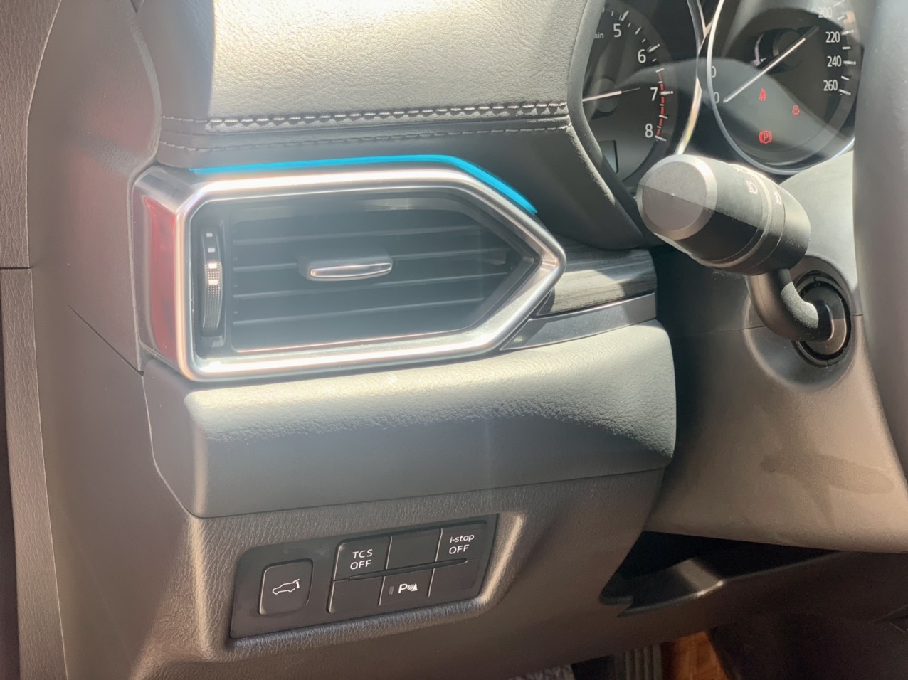 Mazda CX5 2.0 Luxury 2021 màu đỏ pha lê (đã bán)