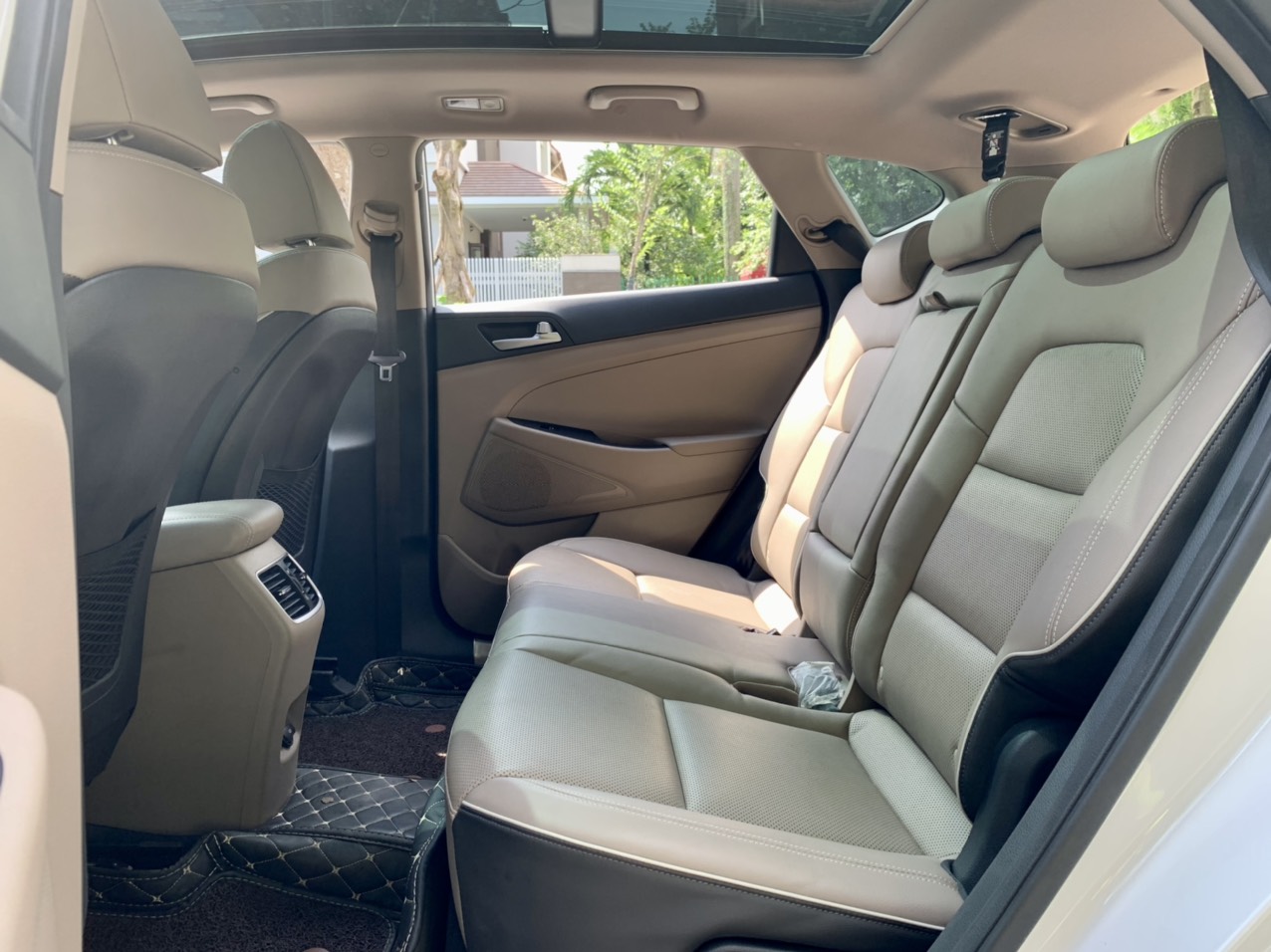 Hyundai Tucson 2.0ATH 2020 màu trắng (Đã bán)