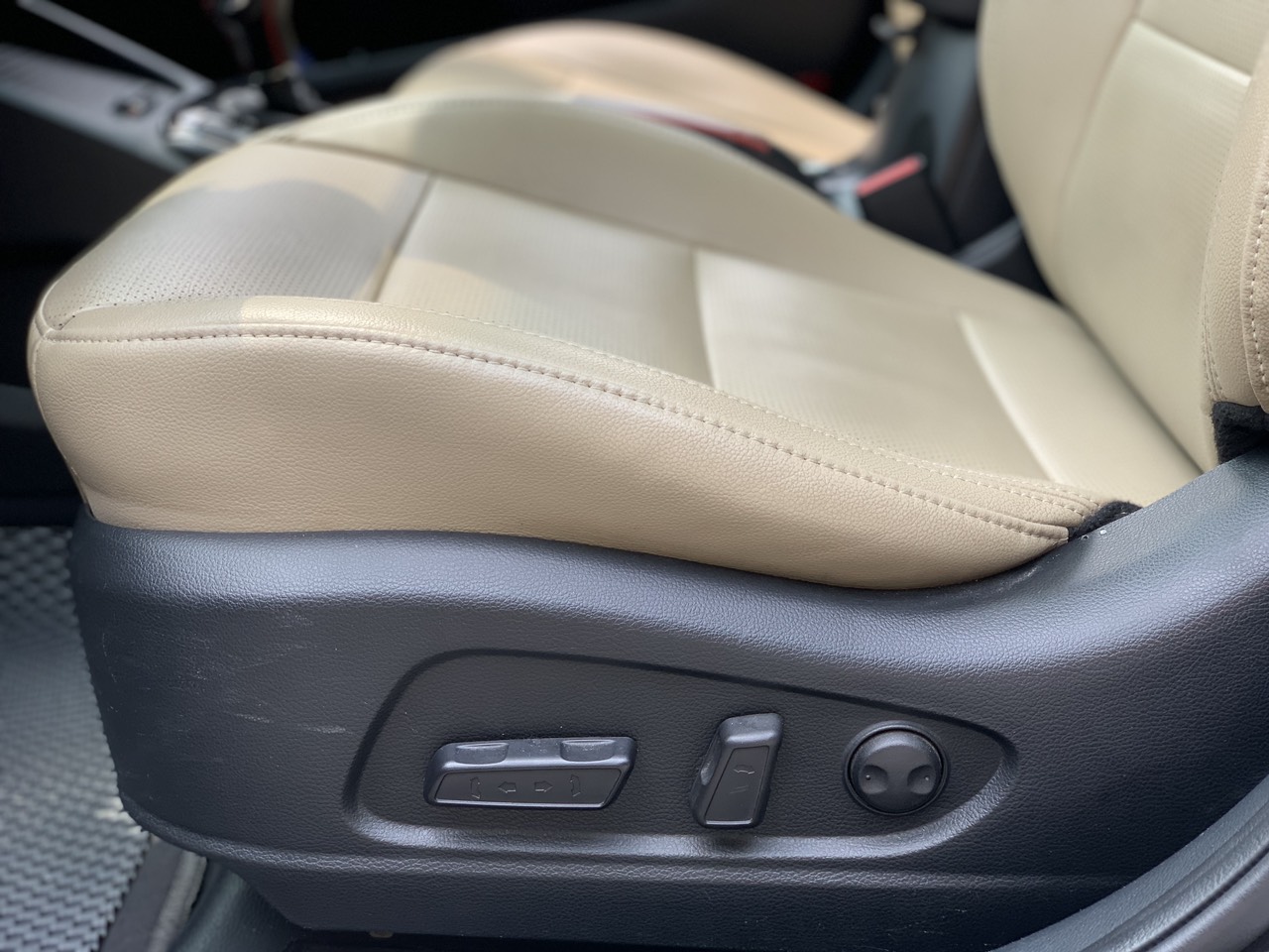 Kia Cerato 1.6AT 2017 màu đen (Đã bán)