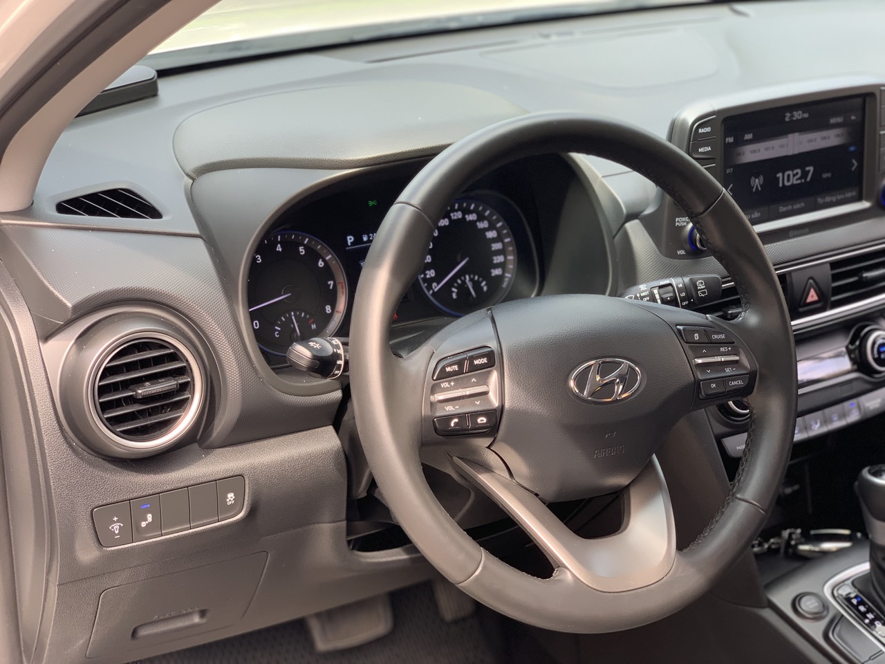 Hyundai Kona 2.0ATH 2020 màu trắng (Đã bán)