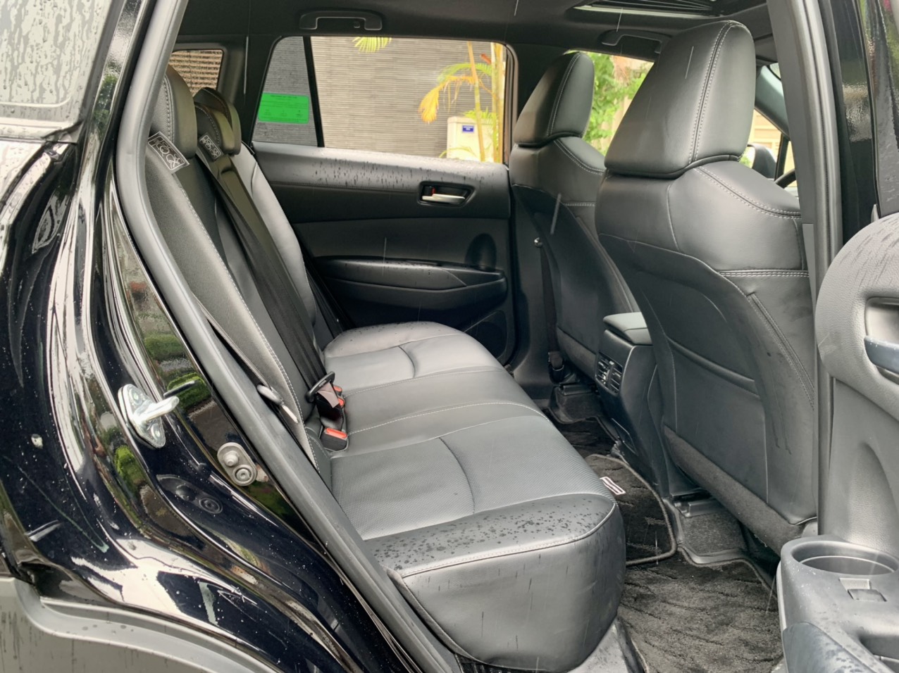 Toyota Corolla Cross 1.8V 2022 màu đen biển tỉnh (Đã bán)