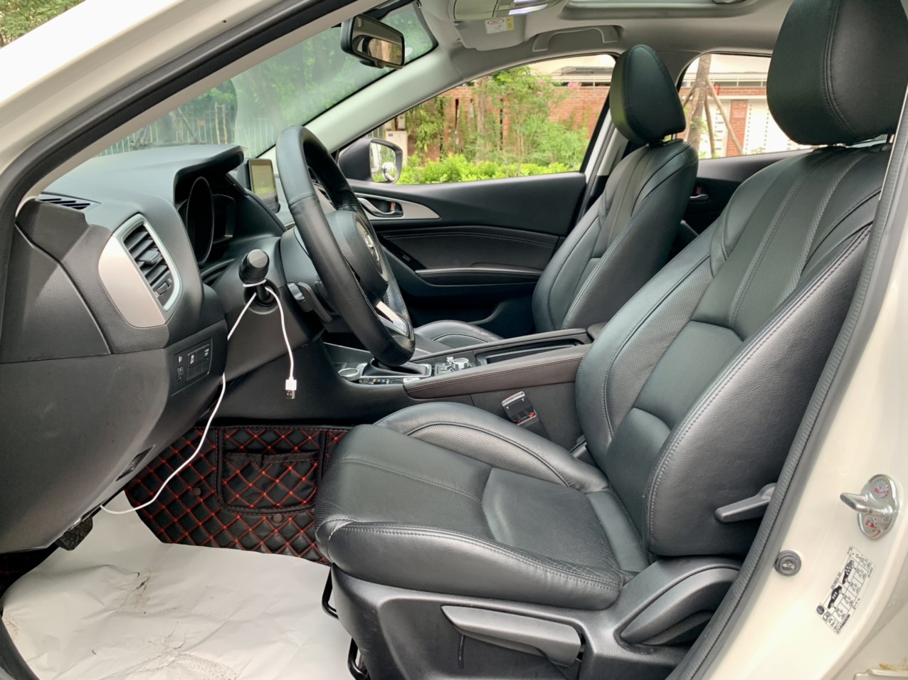 Mazda 3 1.5AT màu trắng 2018 (đã bán)