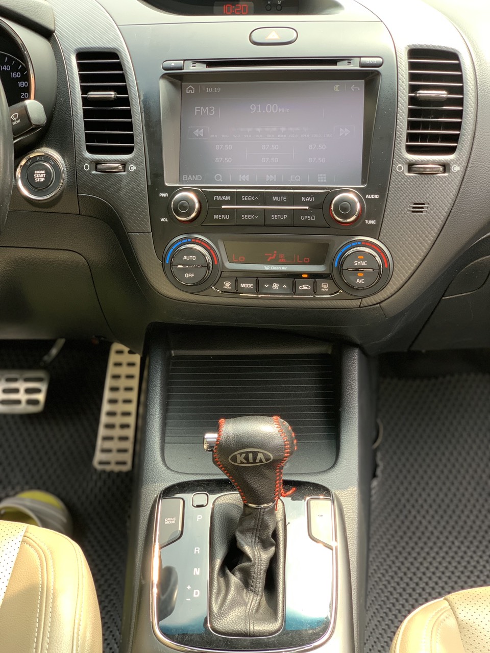 Kia Cerato 1.6AT 2017 màu đen (Đã bán)