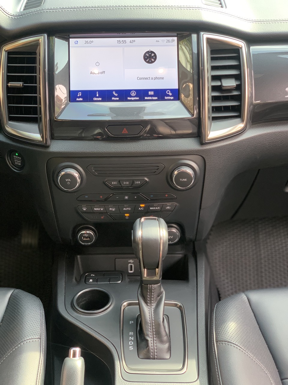 Ford Everest Titanium 2.0L 4x2 AT 2021 màu trắng (Đã bán)