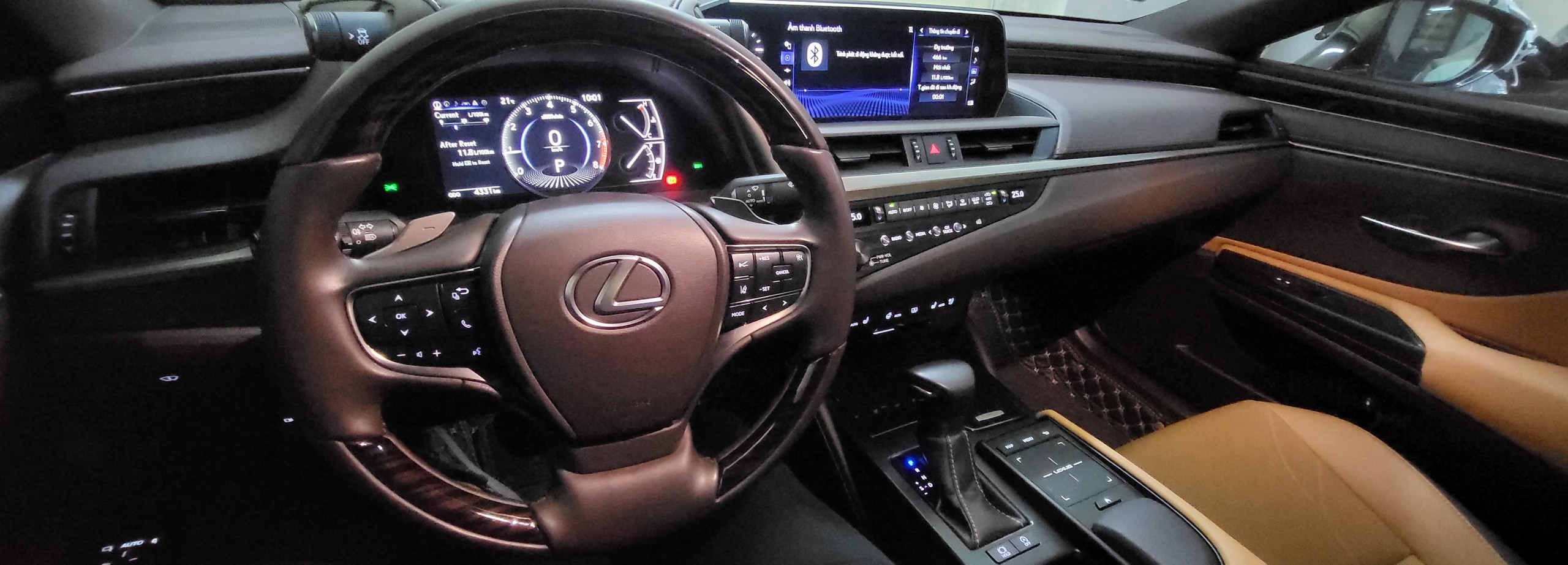Lexus ES250 AXA10L