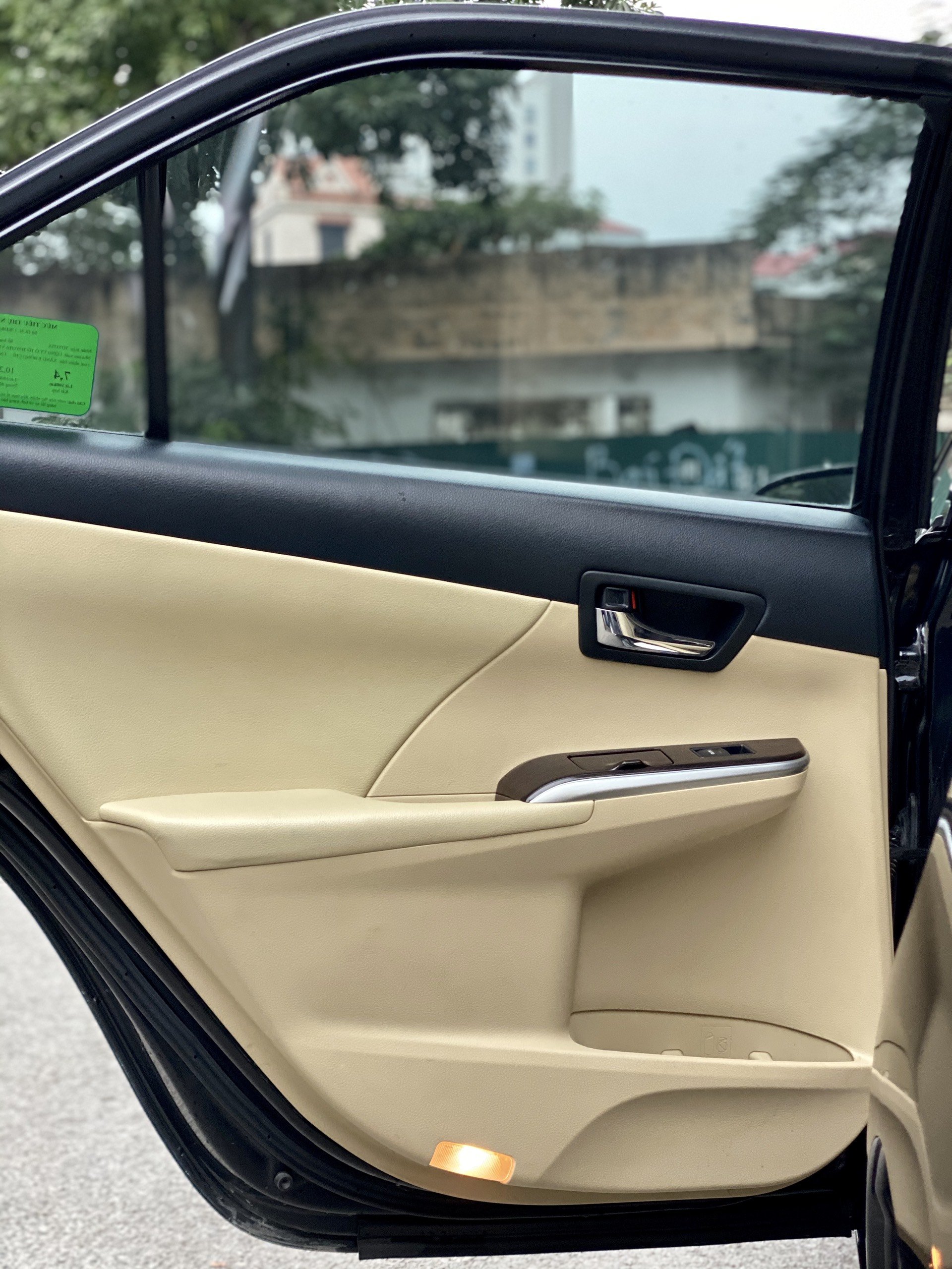 Toyota Camry 2.0E (Đã bán)