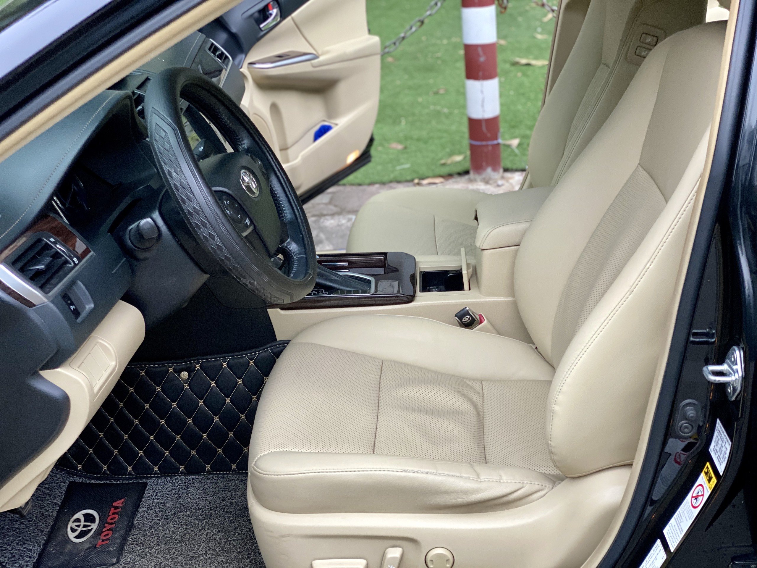 Toyota Camry 2.0E (Đã bán)