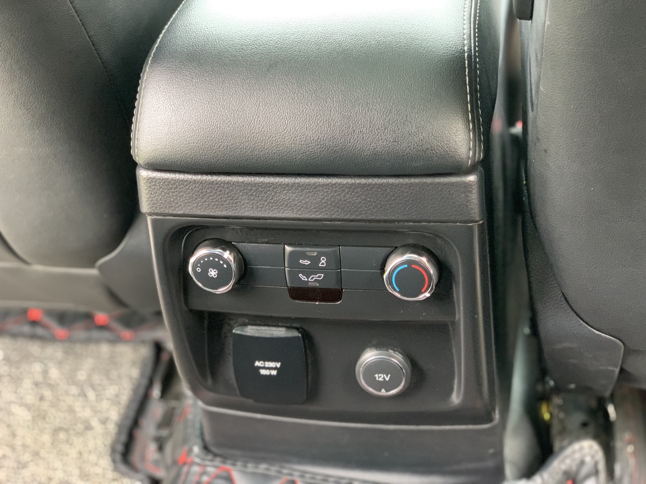 Ford Everest Titanium 4x4 2 cầu 2019 (đã bán)