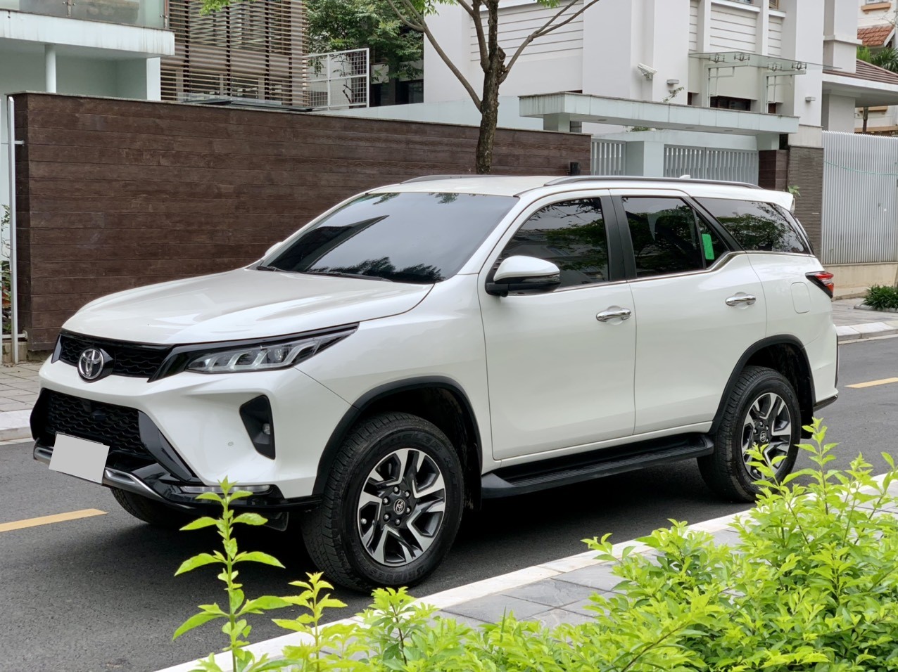 Fortuner Legender 2.4G 4x2 AT 2020 (đã bán)