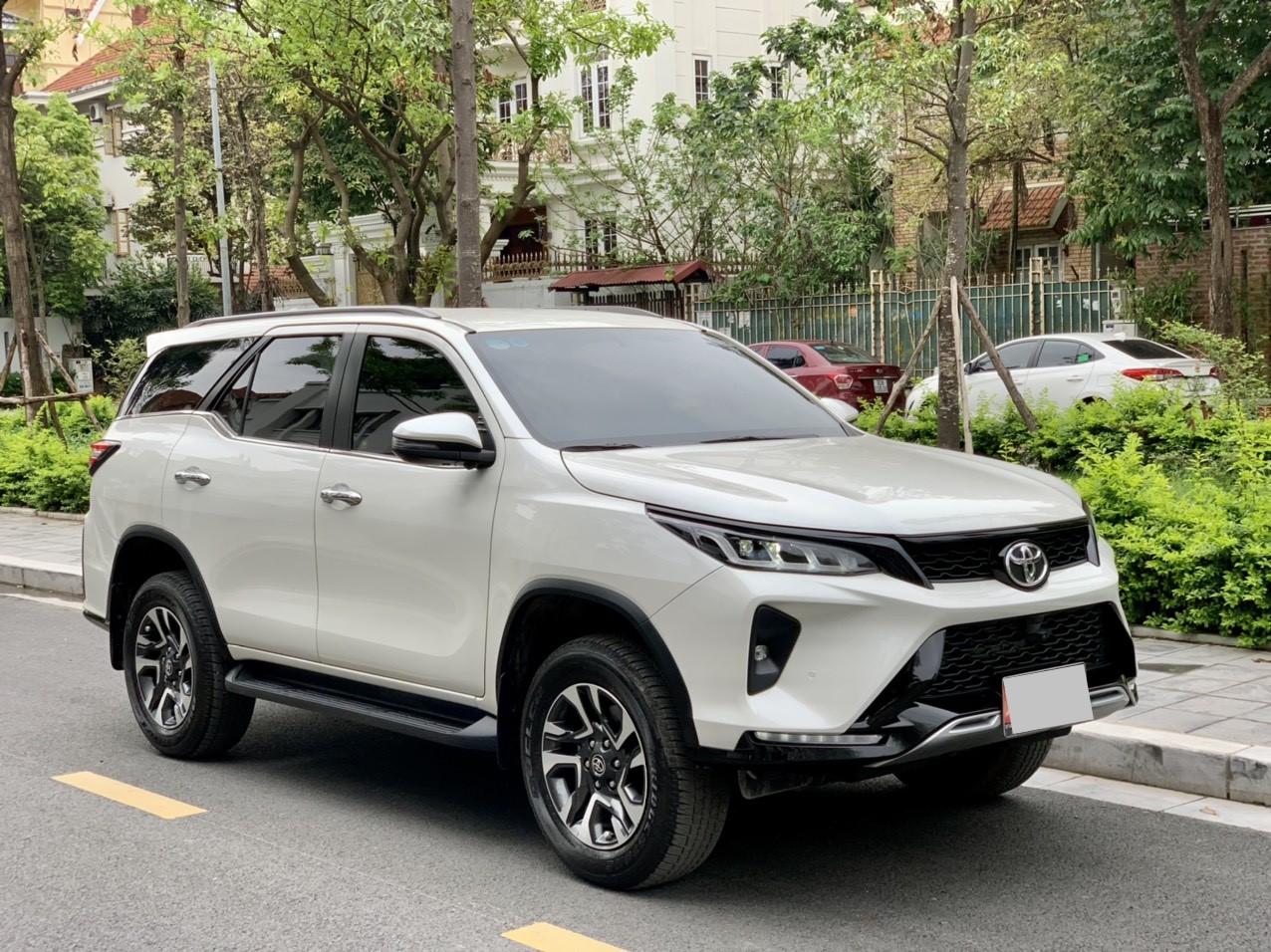 Fortuner Legender 2.4G 4x2 AT 2020 (đã bán)