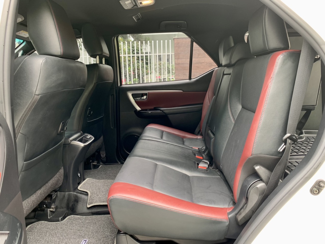 Fortuner Legender 2.4G 4x2 AT 2020 (đã bán)
