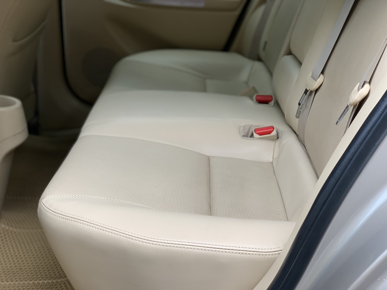Toyota Vios 1.5G AT 2016 màu vàng cát (đã bán)