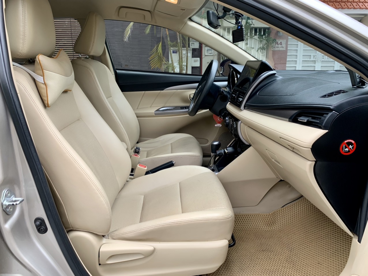 Toyota Vios 1.5G AT 2016 màu vàng cát (đã bán)
