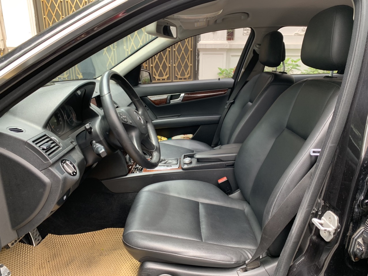 Mercedes C200 2008 màu đen (đã bán)