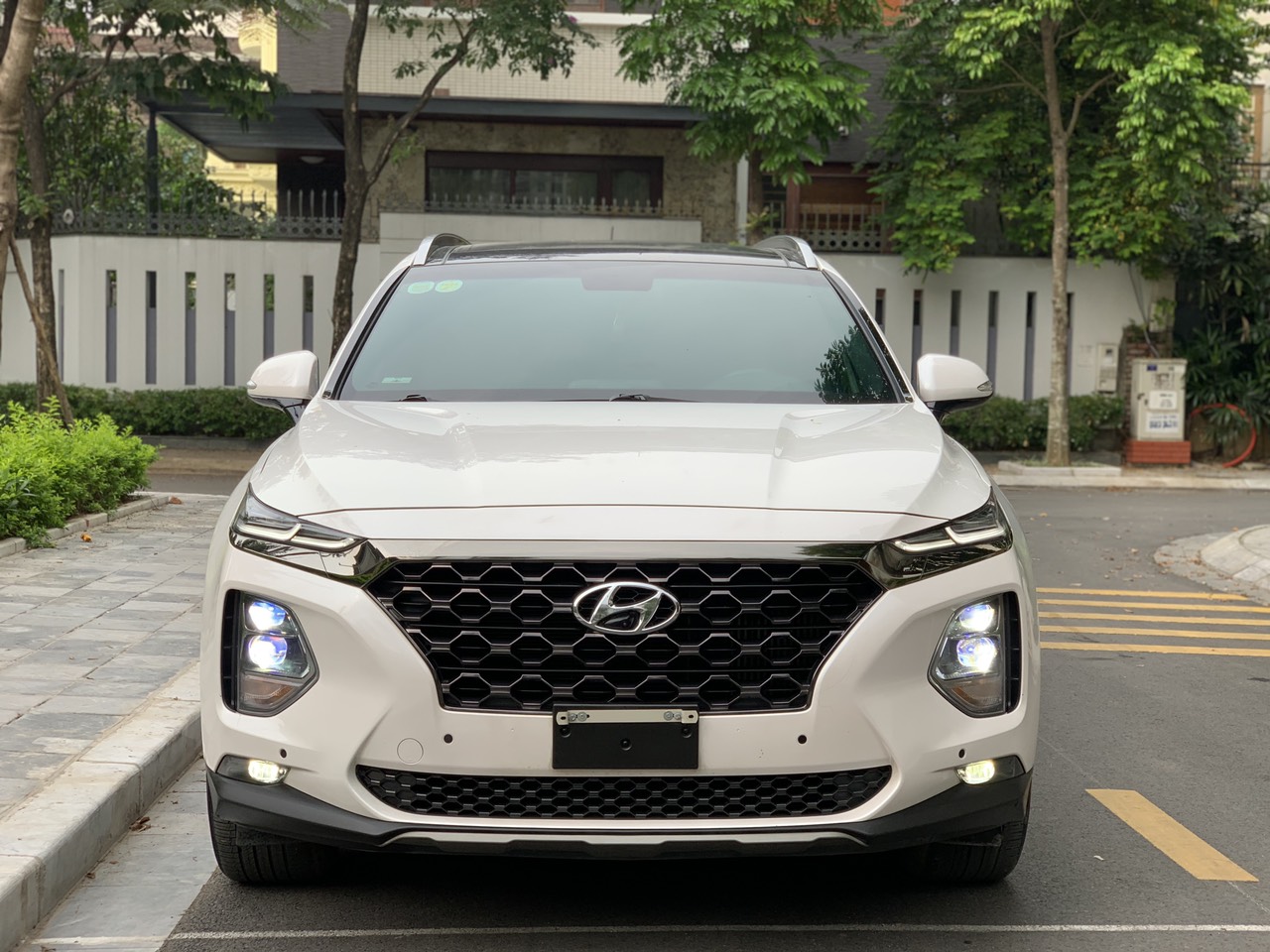 Hyundai Santafe Pre bản dầu cao cấp 2.2 HTRAC 2019 màu trắng (đã bán)