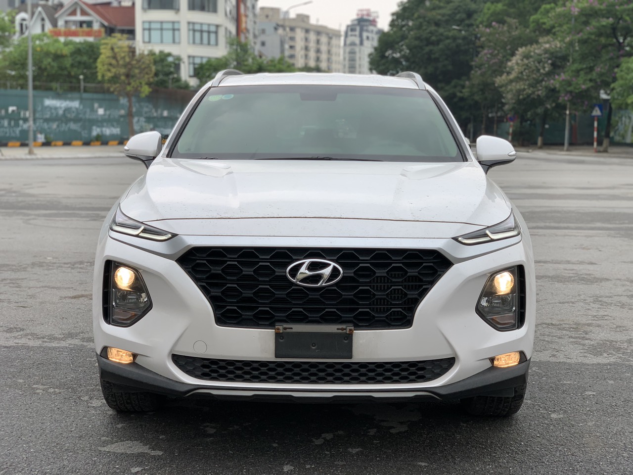 Hyundai Santafe máy dầu bản tiêu chuẩn 2020 màu trắng (Đã bán)