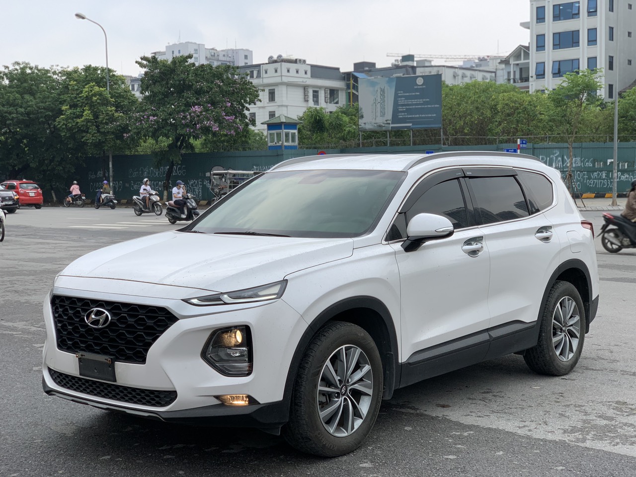 Hyundai Santafe máy dầu bản tiêu chuẩn 2020 màu trắng (Đã bán)
