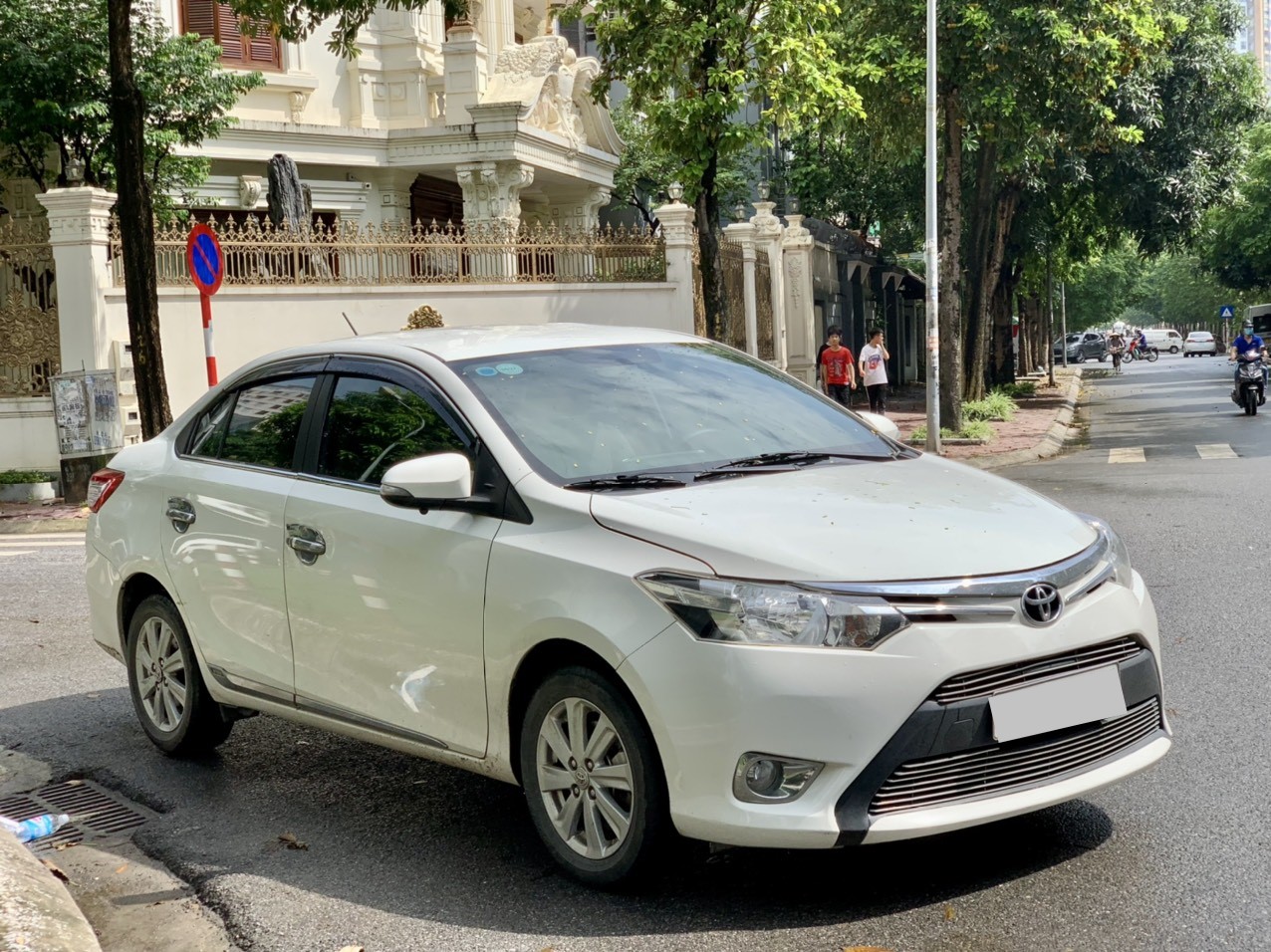 Toyota Vios E 1.5AT 2016 màu trắng (Đã bán)