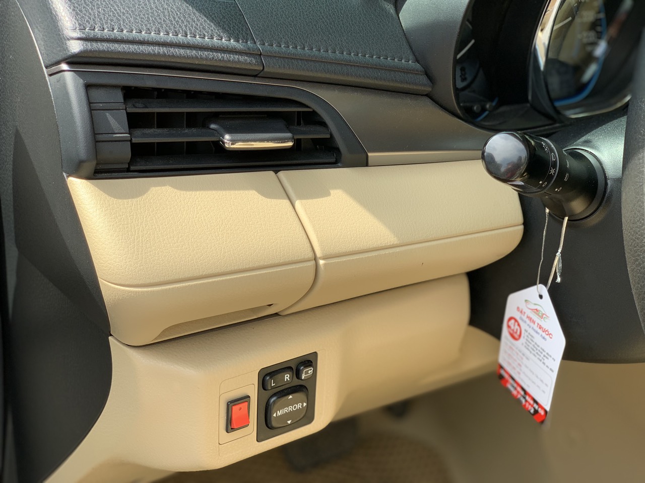 Toyota Vios E 1.5AT 2016 màu trắng (Đã bán)