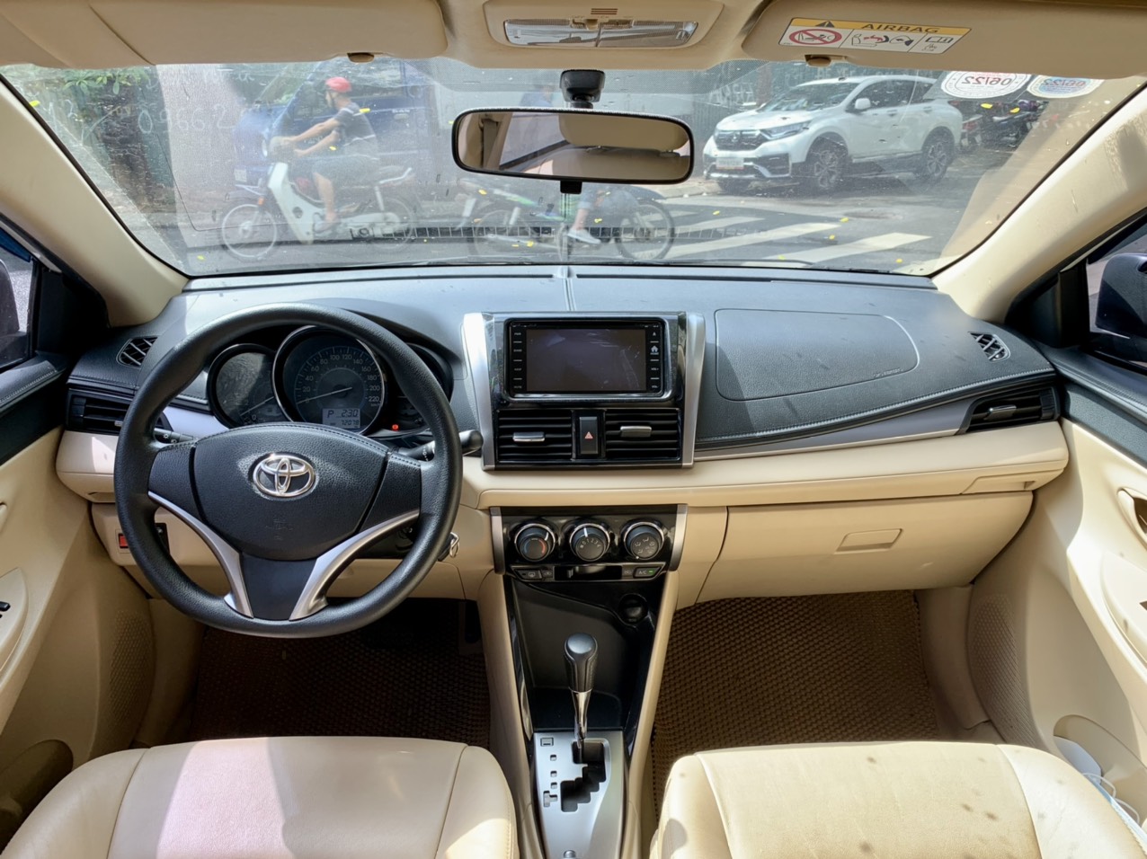 Toyota Vios E 1.5AT 2016 màu trắng (Đã bán)