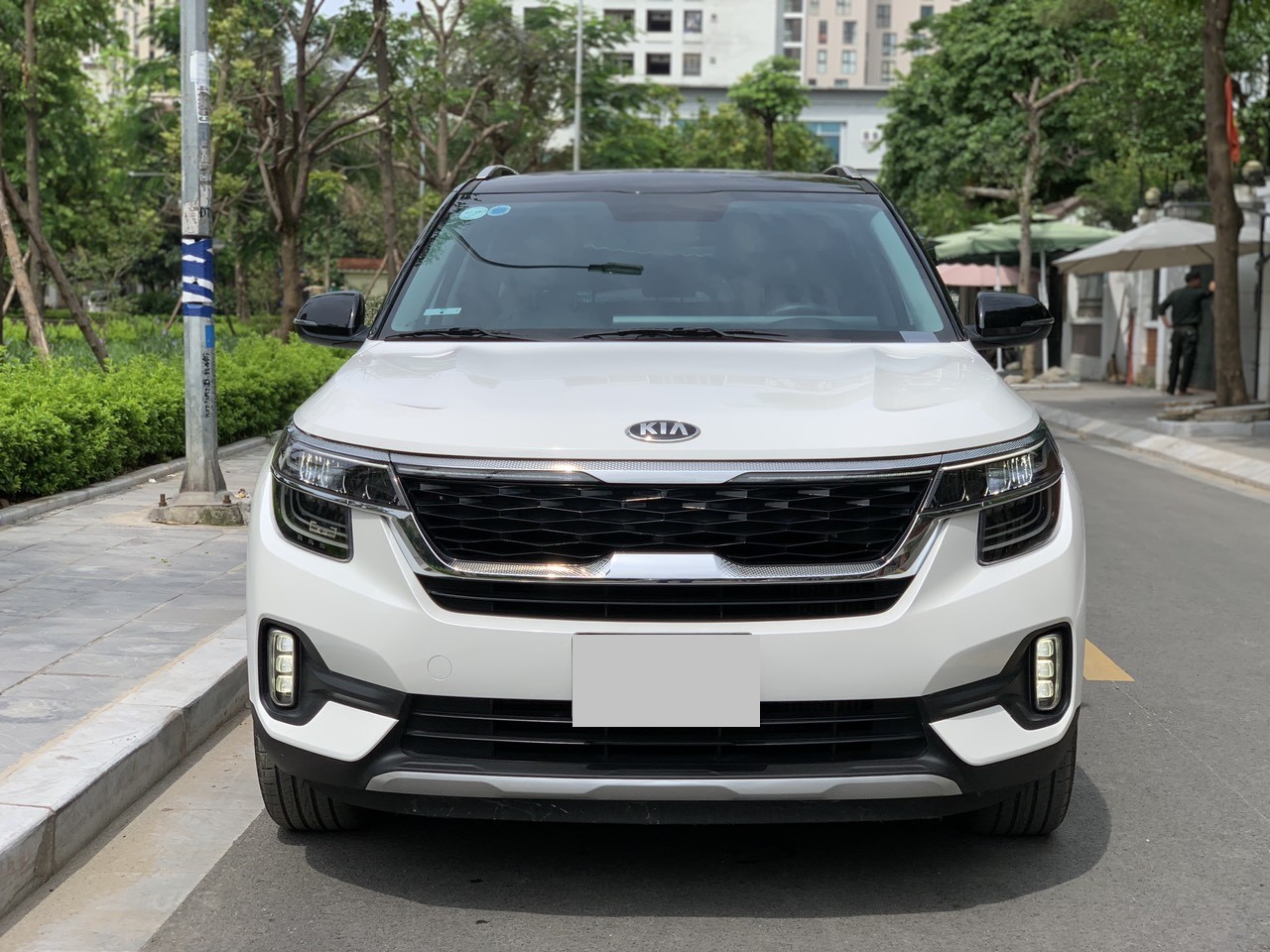 Kia Seltos 1.4 Preminum 2020 màu trắng (Đã bán)