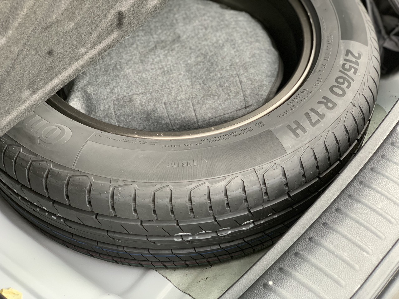 Kia Seltos 1.4 Preminum 2020 màu trắng (Đã bán)
