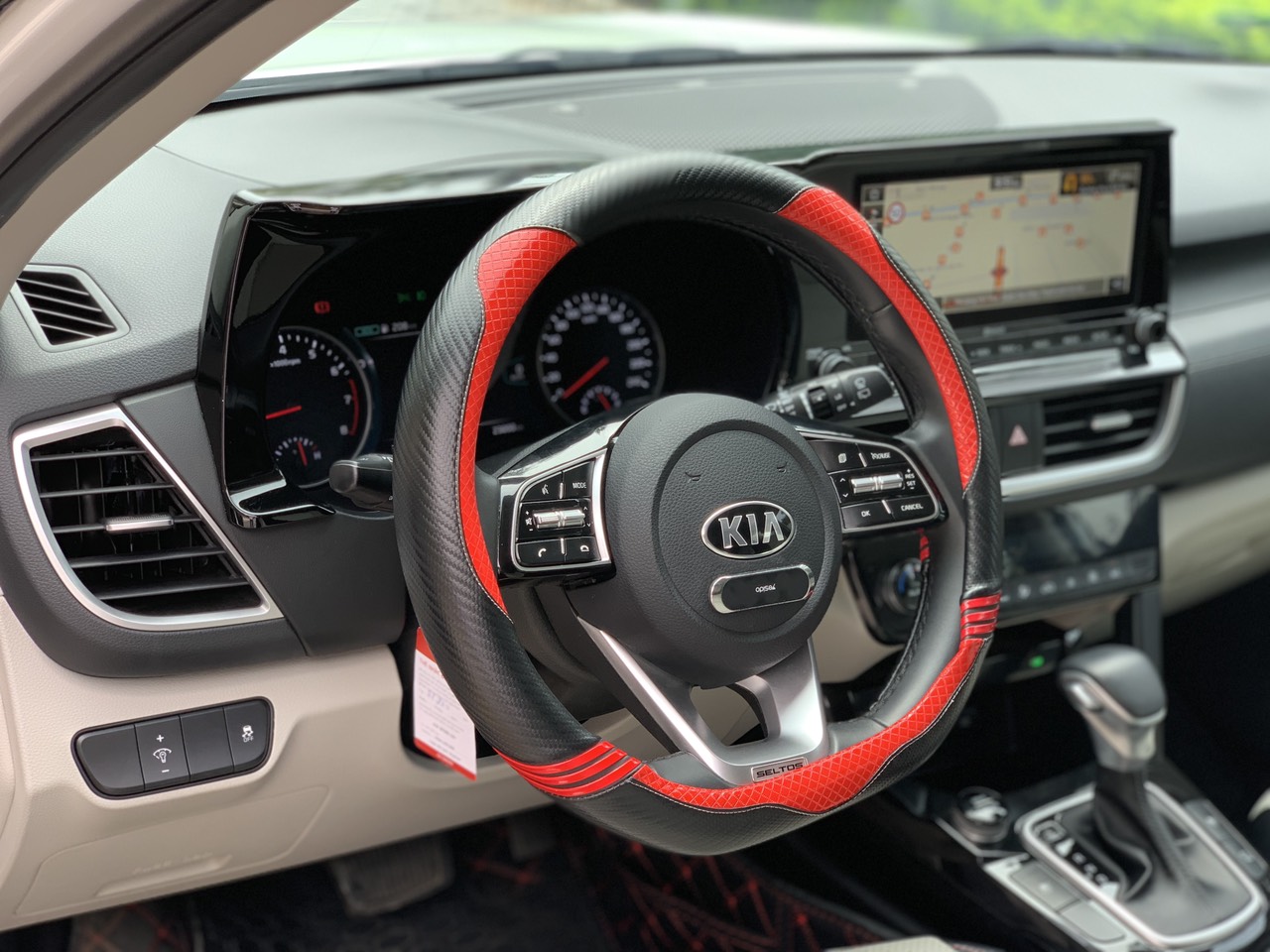 Kia Seltos 1.4 Preminum 2020 màu trắng (Đã bán)