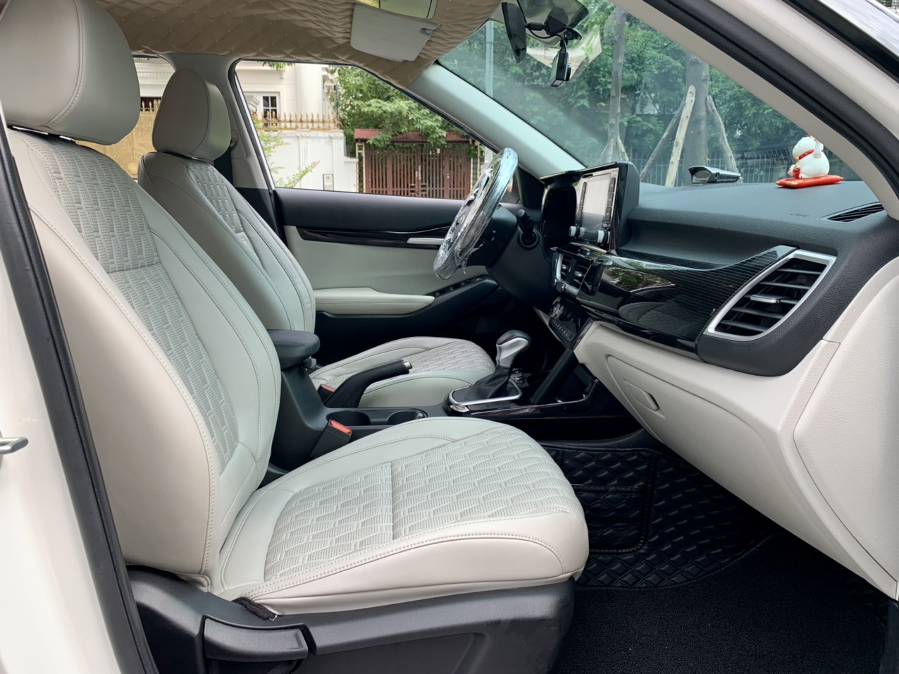Kia Seltos 1.4 Luxury 2021 màu trắng (Đã bán)
