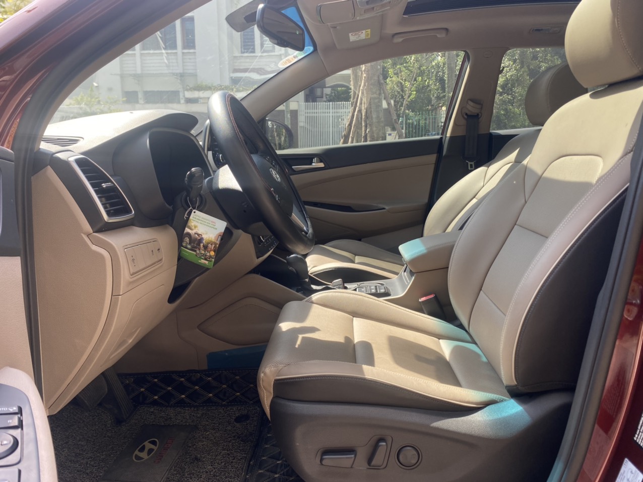 Hyundai Tucson 2.0 Đặc biệt 2021 màu đỏ (Đã bán)