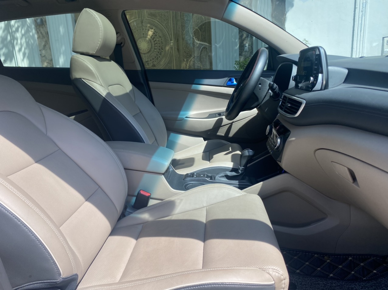 Hyundai Tucson 2.0 Đặc biệt 2021 màu đỏ (Đã bán)