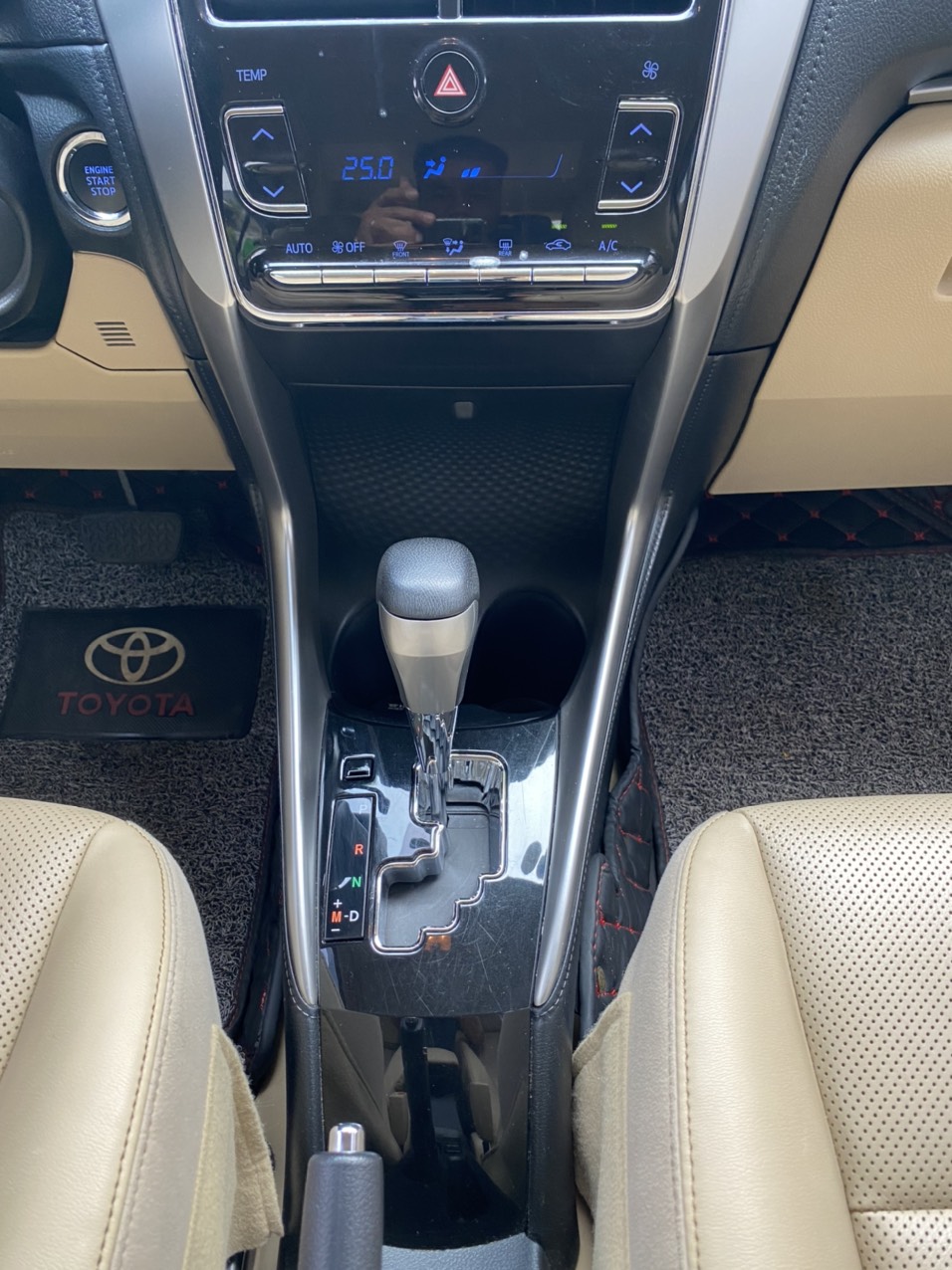 Toyota Vios G 2019 màu đỏ (Đã bán)