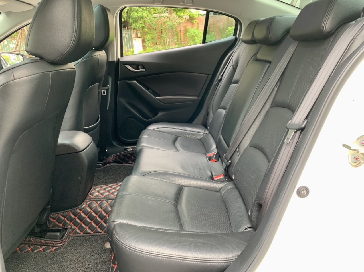 Mazda 3 1.5AT màu trắng 2018 (đã bán)