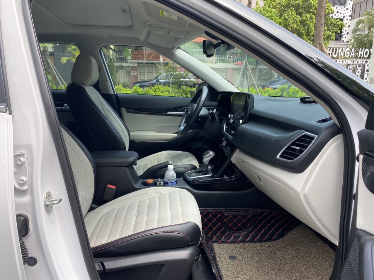 Kia Seltos 1.4 Preminum 2021 màu trắng (Đã bán)