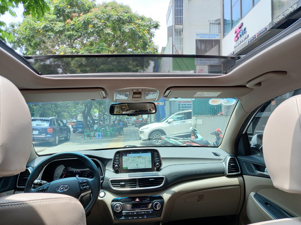 Hyundai Tucson 2.0ATH 2019 màu trắng (Đã bán)