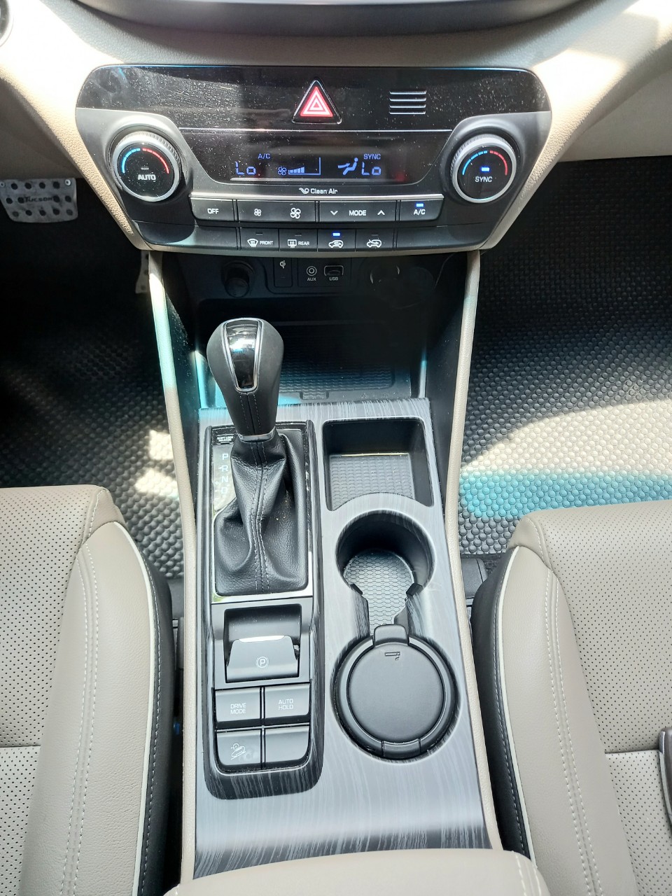 Hyundai Tucson 2.0ATH 2019 màu trắng (Đã bán)