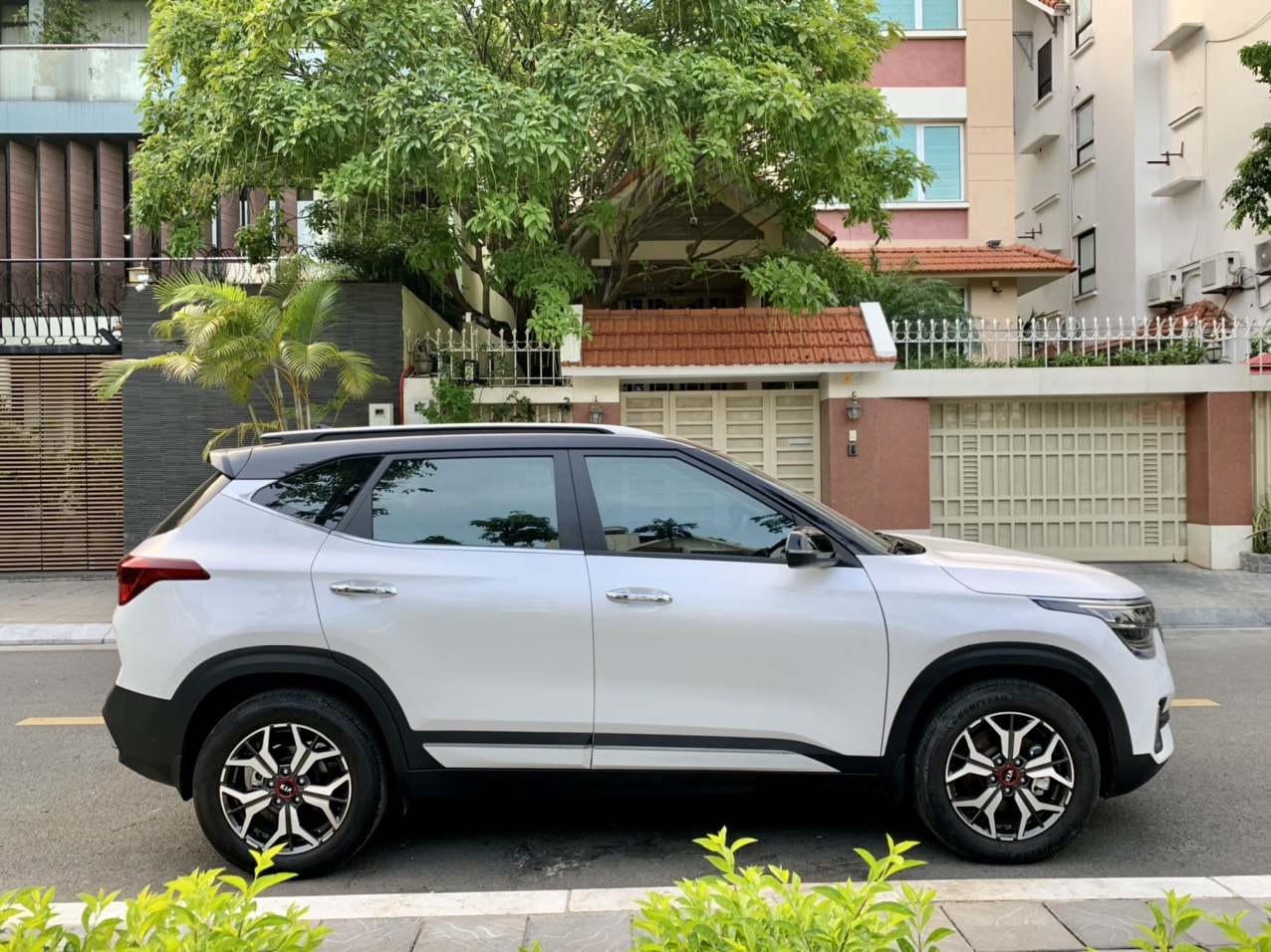 Kia Seltos 1.4 Preminum 2020 màu trắng (Đã bán)