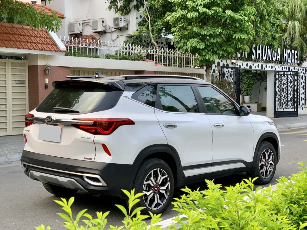 Kia Seltos 1.4 Preminum 2020 màu trắng (Đã bán)